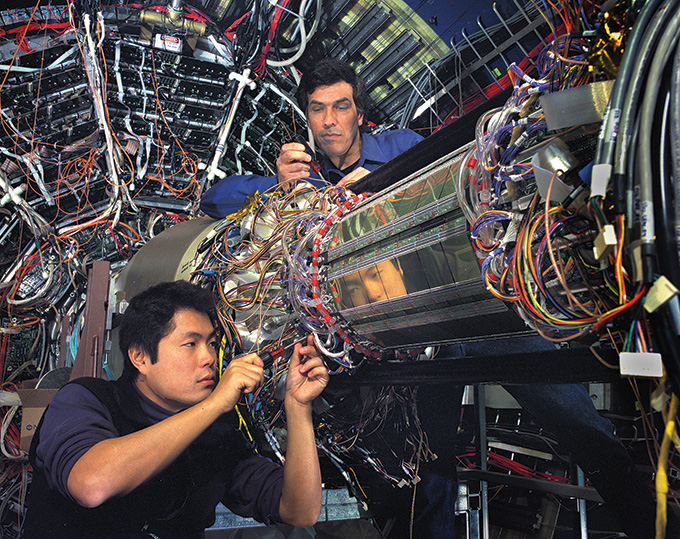 The only U.S. particle collider shuts down – so a new one may rise